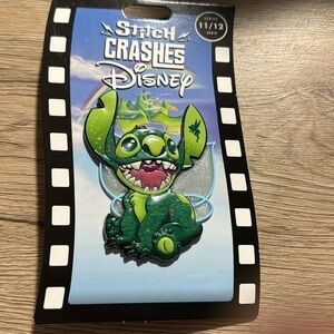 Stitch Crashes Disney Pin 11/12 … Stitch Crashes Peter Pan